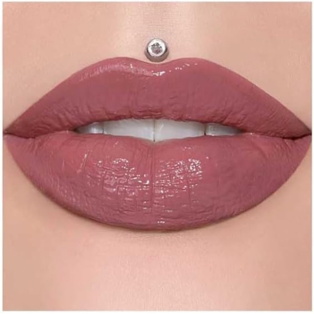 Jeffree Star Supreme Gloss - No Shame. NIB. Sold out online